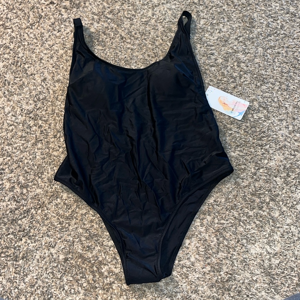 Nwt. Pretty Garden. One Piece. Black. Large. Low Back. High Hips. Flattering.
